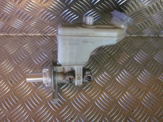 Suzuki Splash Bremsehovedcylinder Med OEM Nr. Ophugger Fra Suzuki Ophugger