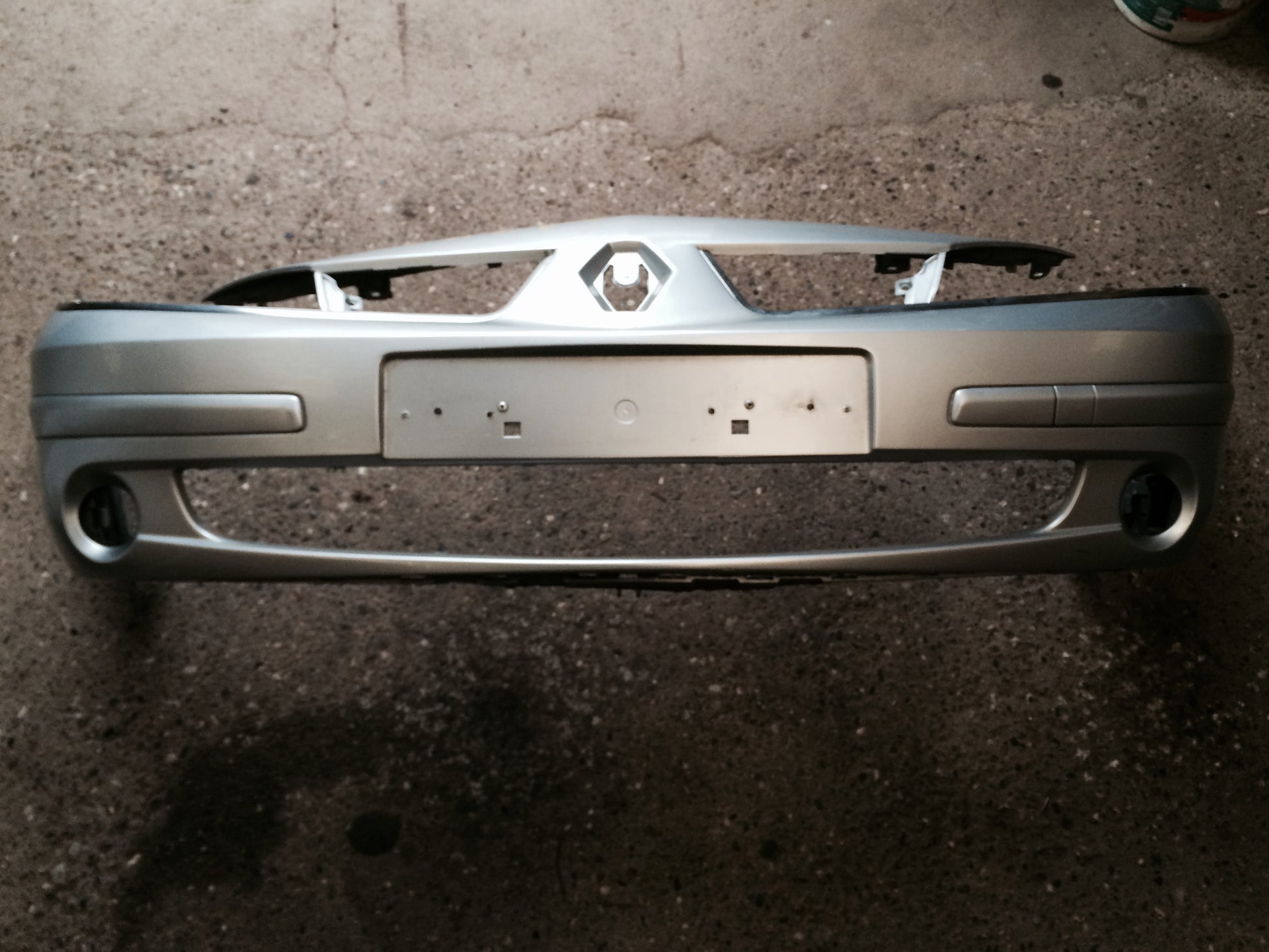 Renault Laguna 2 Forkofanger Med OEM Nr. Ophugger Fra Renault Ophugger