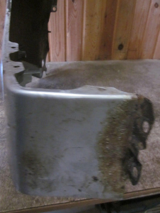 Mitsubishi Lancer Forskærm H Med OEM Nr. Ophugger Fra Mitsubishi Ophugger