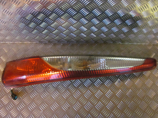 Mitsubishi Lancer Baglygte Med OEM Nr. Ophugger Fra Mitsubishi Ophugger