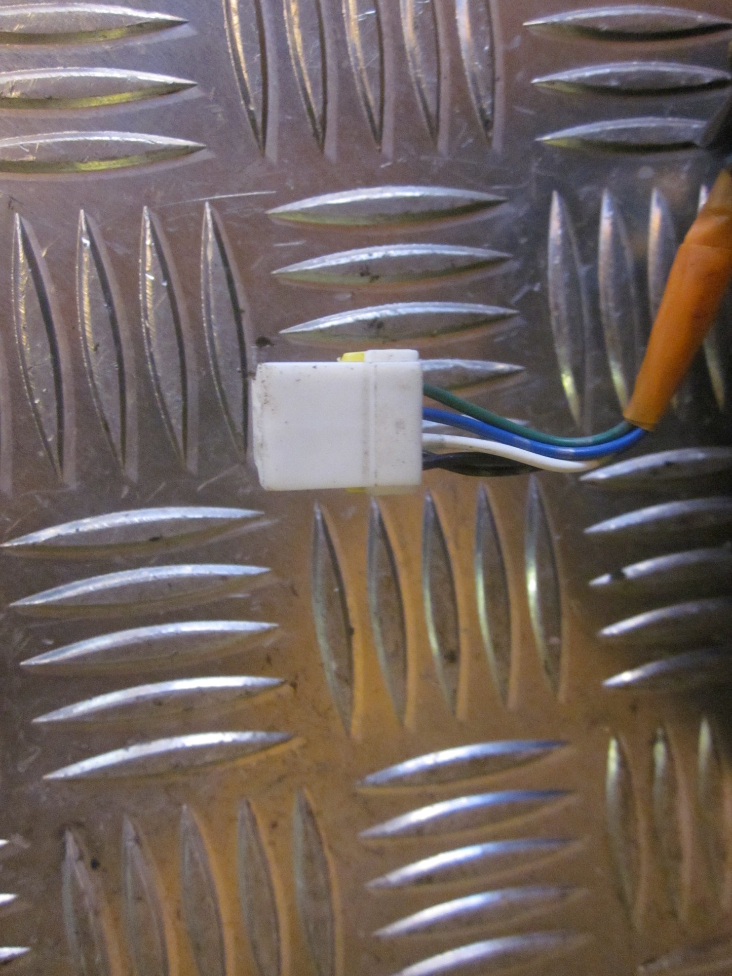 Mitsubishi Lancer Sidespejl Med OEM Nr. Ophugger Fra Mitsubishi Ophugger