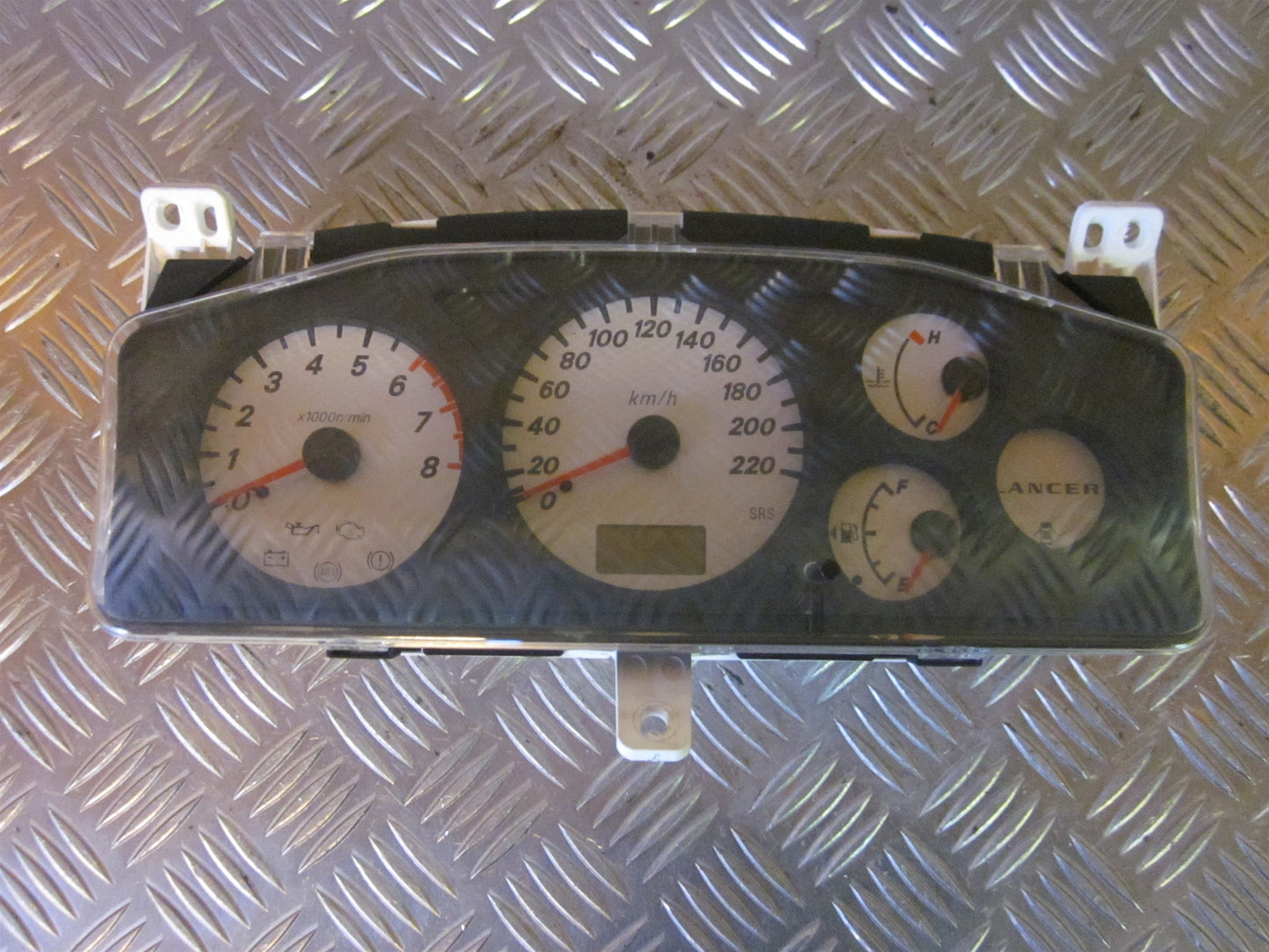 Mitsubishi Lancer Speedometer - Instrument Med OEM Nr. Ophugger Fra Mitsubishi Ophugger