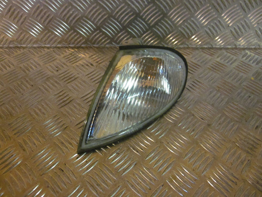 Hyundai Elantra Blinklygte For Med OEM Nr. Ophugger Fra Hyundai Ophugger