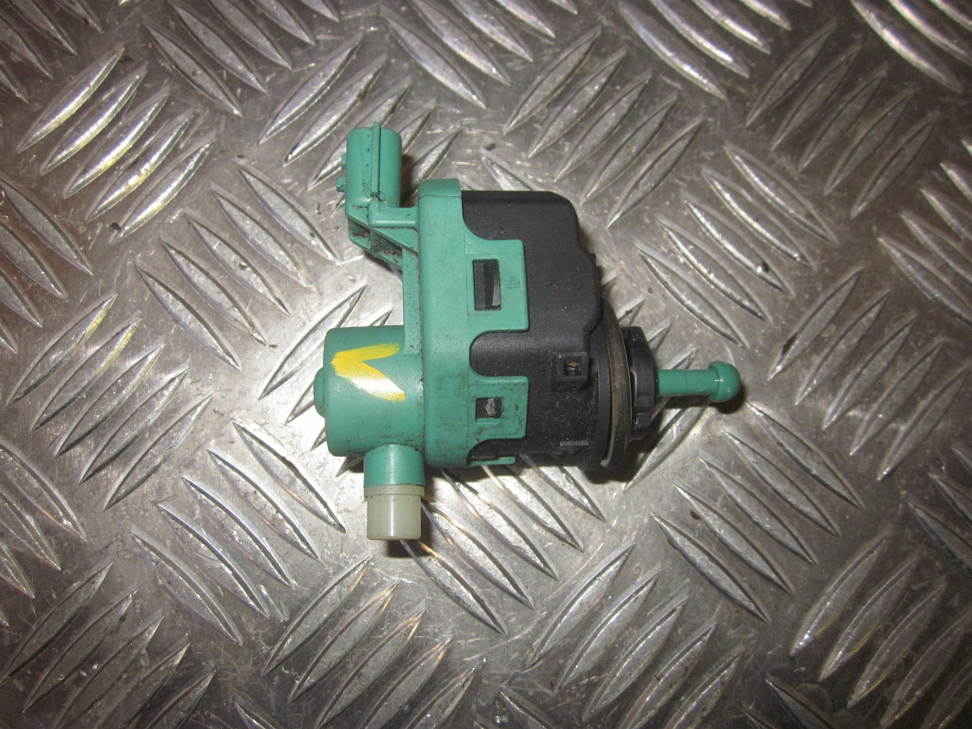 Renault Twingo 2 Lygtejusterings Motor Med OEM Nr. Ophugger Fra Renault Ophugger