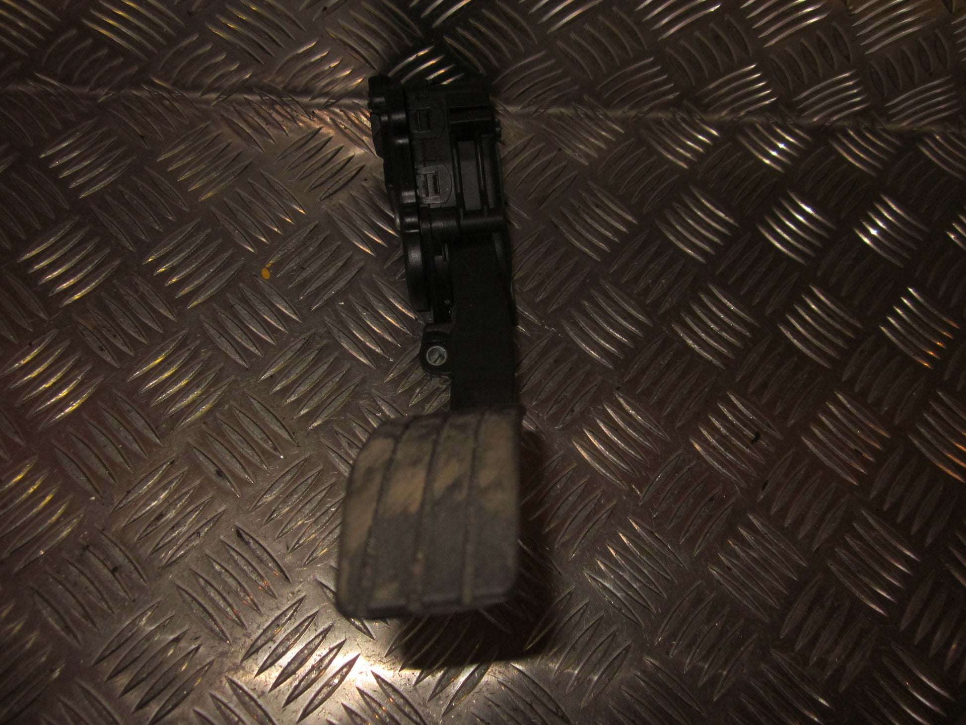 Renault Twingo 2 Speederpedal Med OEM Nr. Ophugger Fra Renault Ophugger