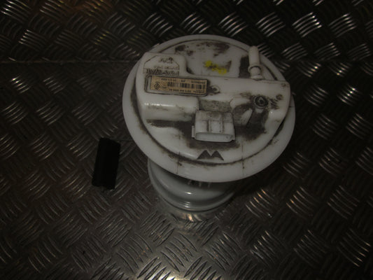 Renault Twingo 2 Benz/Brændstofpumpe El Med OEM Nr. Ophugger Fra Renault Ophugger