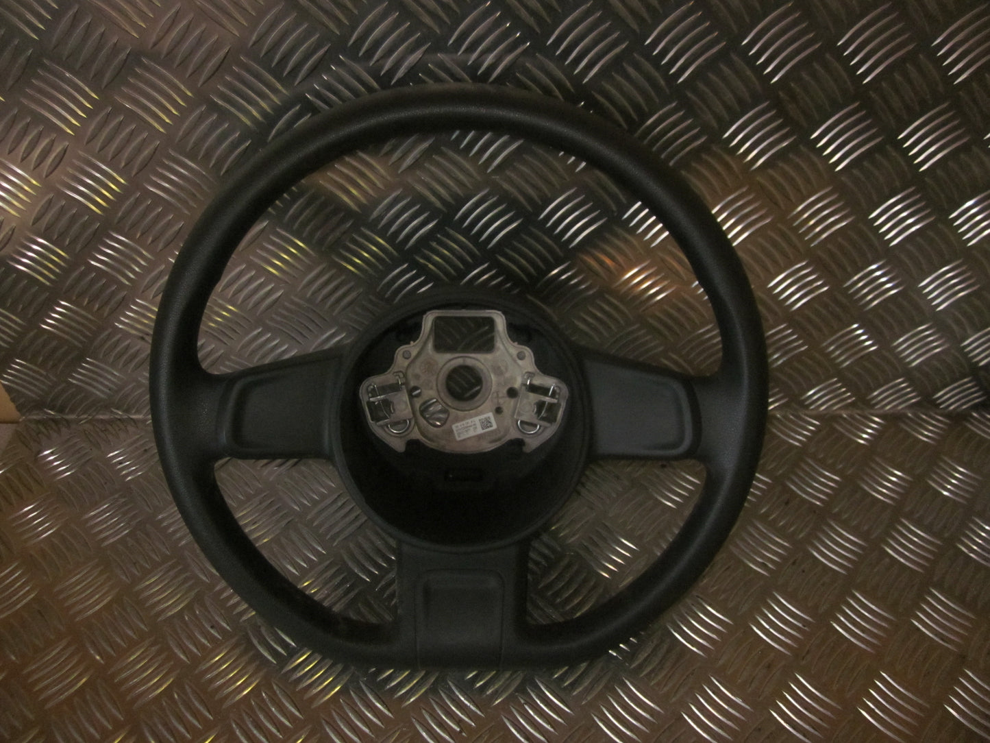 VW UP Rat Med OEM Nr. 1S0419091 Fra VW Ophugger