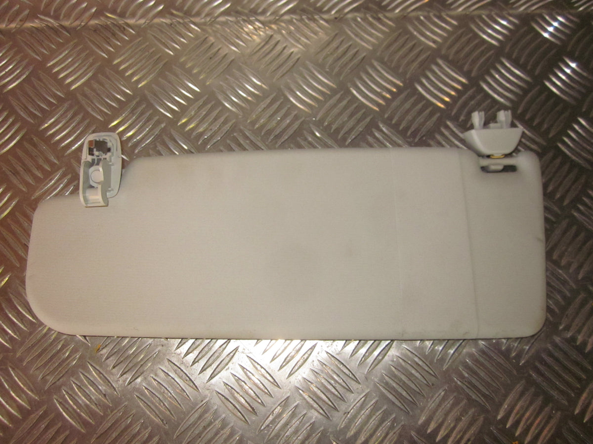 VW Up Solskærm Med OEM Nr. 6R0857551K Fra VW Ophugger