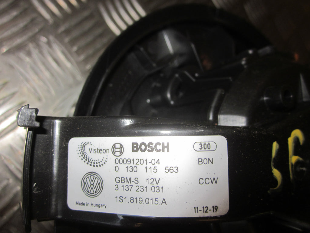 VW Up Varmeblæser Med OEM Nr. 1S1819015A Fra VW Ophugger