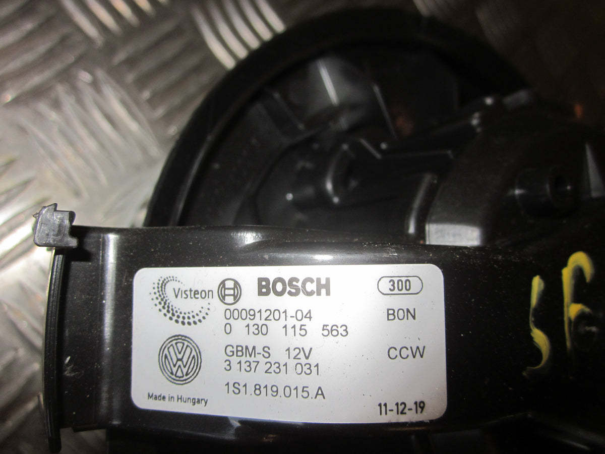 VW Up Varmeblæser Med OEM Nr. 1S1819015A Fra VW Ophugger
