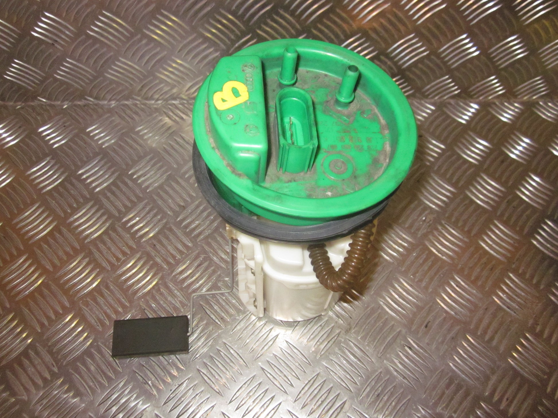 Audi A3 8L Benz/Brændstofpumpe El Med OEM Nr. Ophugger Fra Audi Ophugger