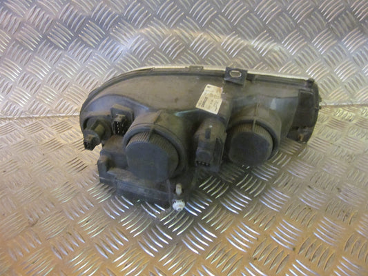Alfa Romeo 156 Forlygte Med OEM Nr. Ophugger Fra Alfa Romeo Ophugger