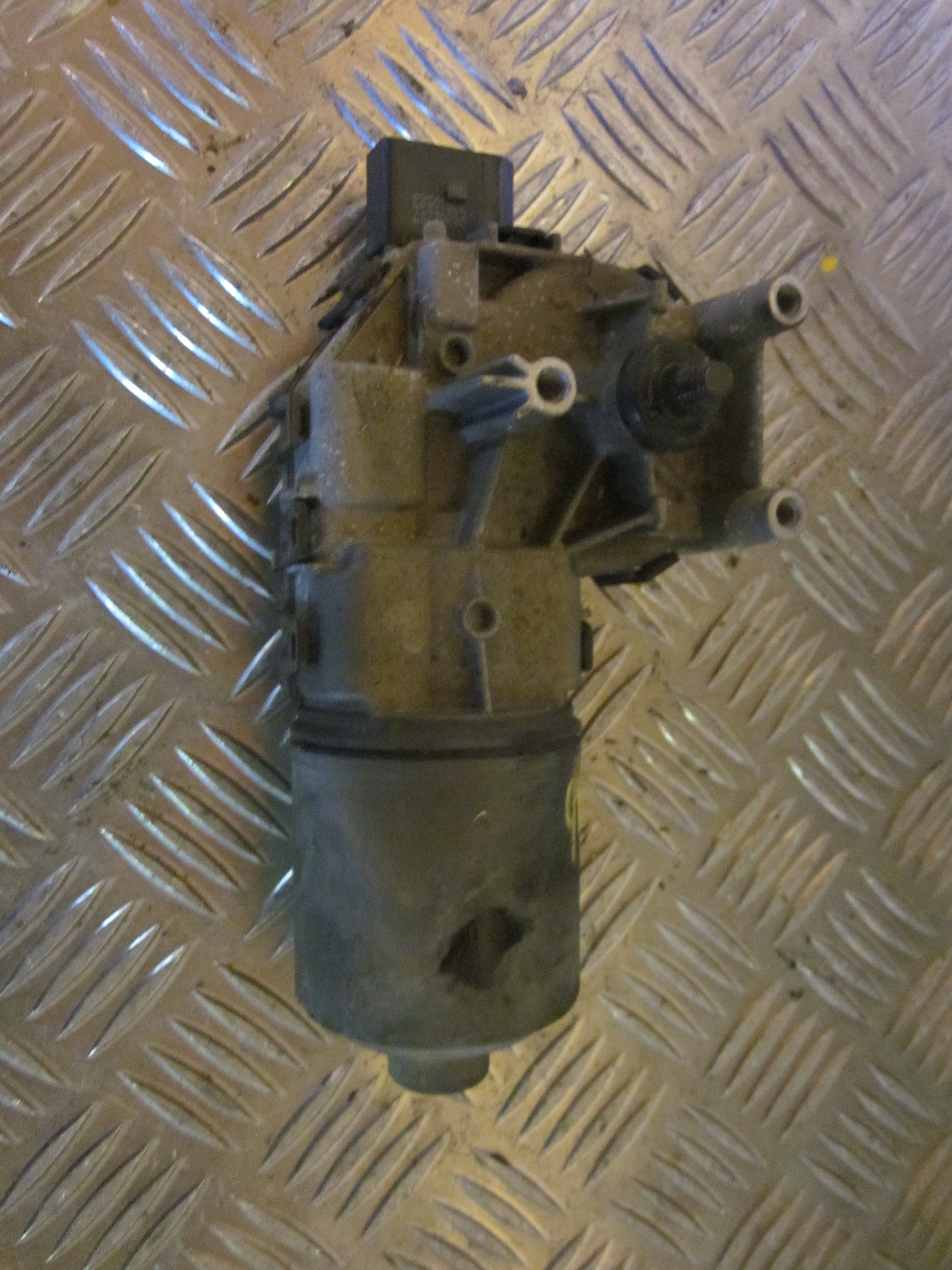 Ford C‑Max 1 Viskermotor Med OEM Nr. Ophugger Fra Ford Ophugger