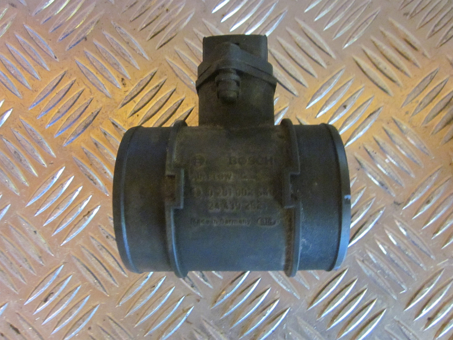 Opel Corsa C Luftmængdemåler Med OEM Nr. Ophugger Fra Opel Ophugger