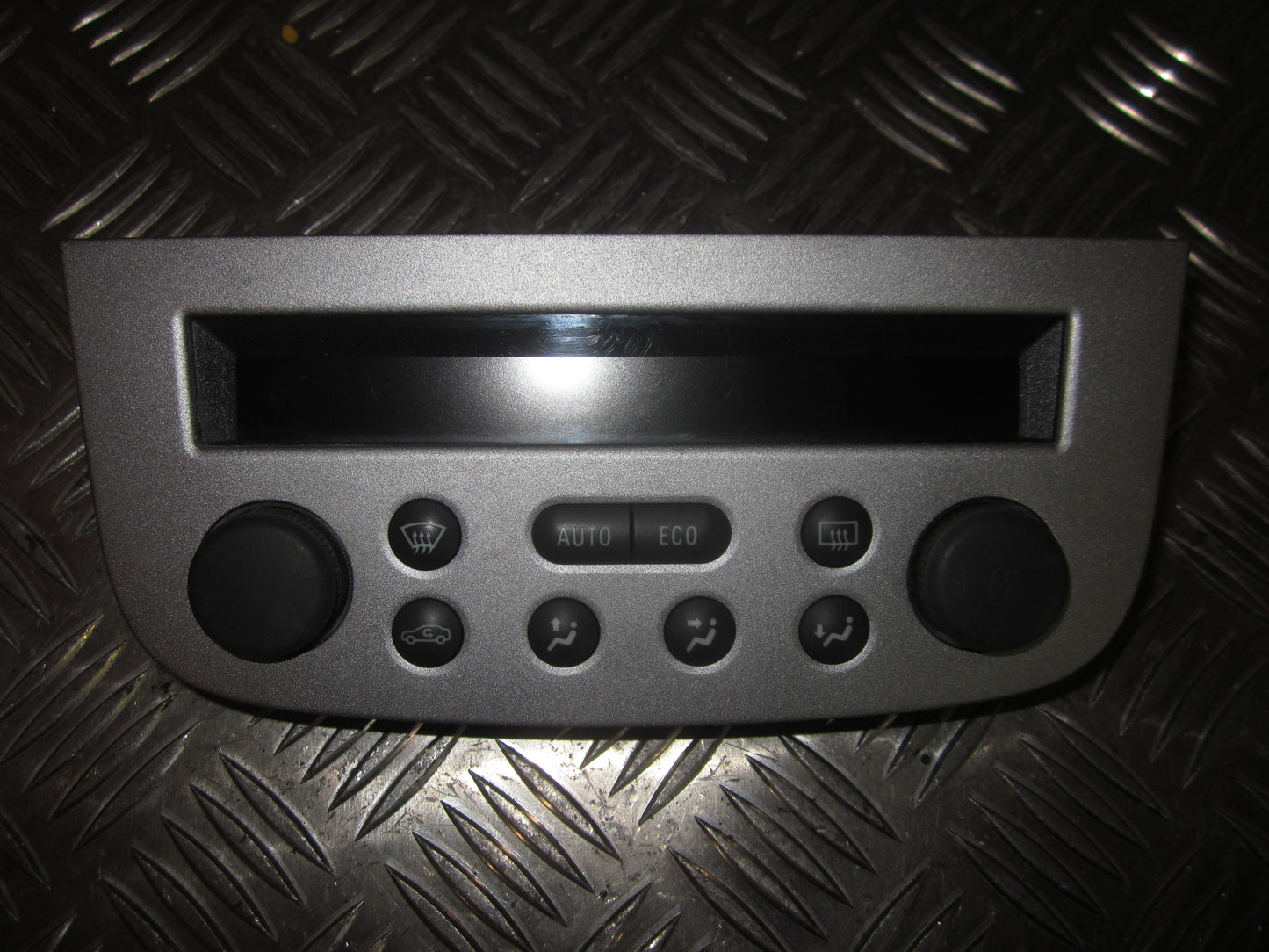 Opel Corsa C Varmeregulering Med OEM Nr. Ophugger Fra Opel Ophugger