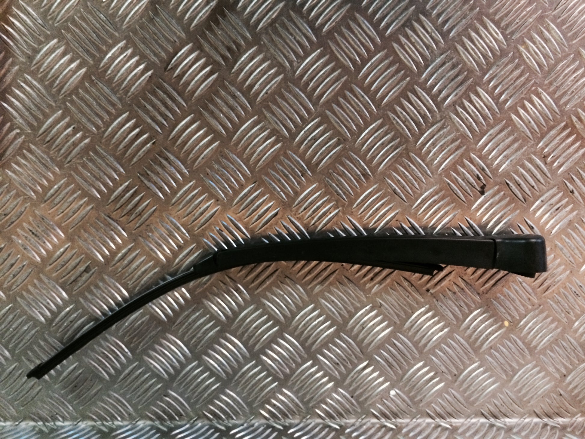 Skoda Octavia Viskerarm Med OEM Nr. 1T0955707 Fra Skoda Ophugger