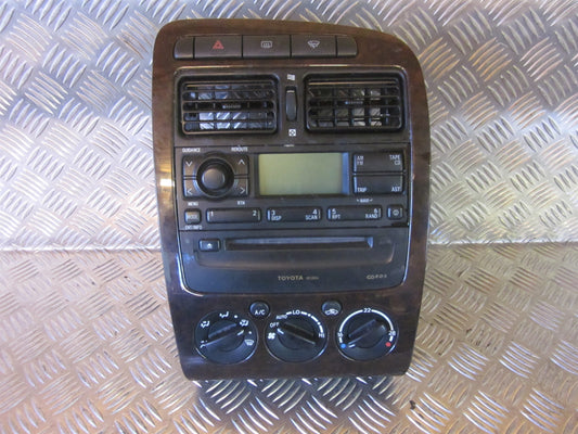 Toyota Avensis Radio M/Cd Med OEM Nr. Ophugger Fra Toyota Ophugger