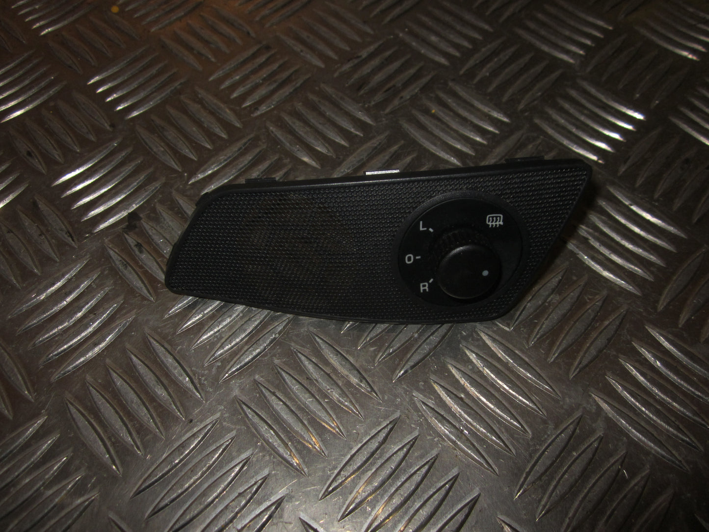 Skoda Octavia Kontakt Sidespejl Med OEM Nr. Ophugger Fra Skoda Ophugger