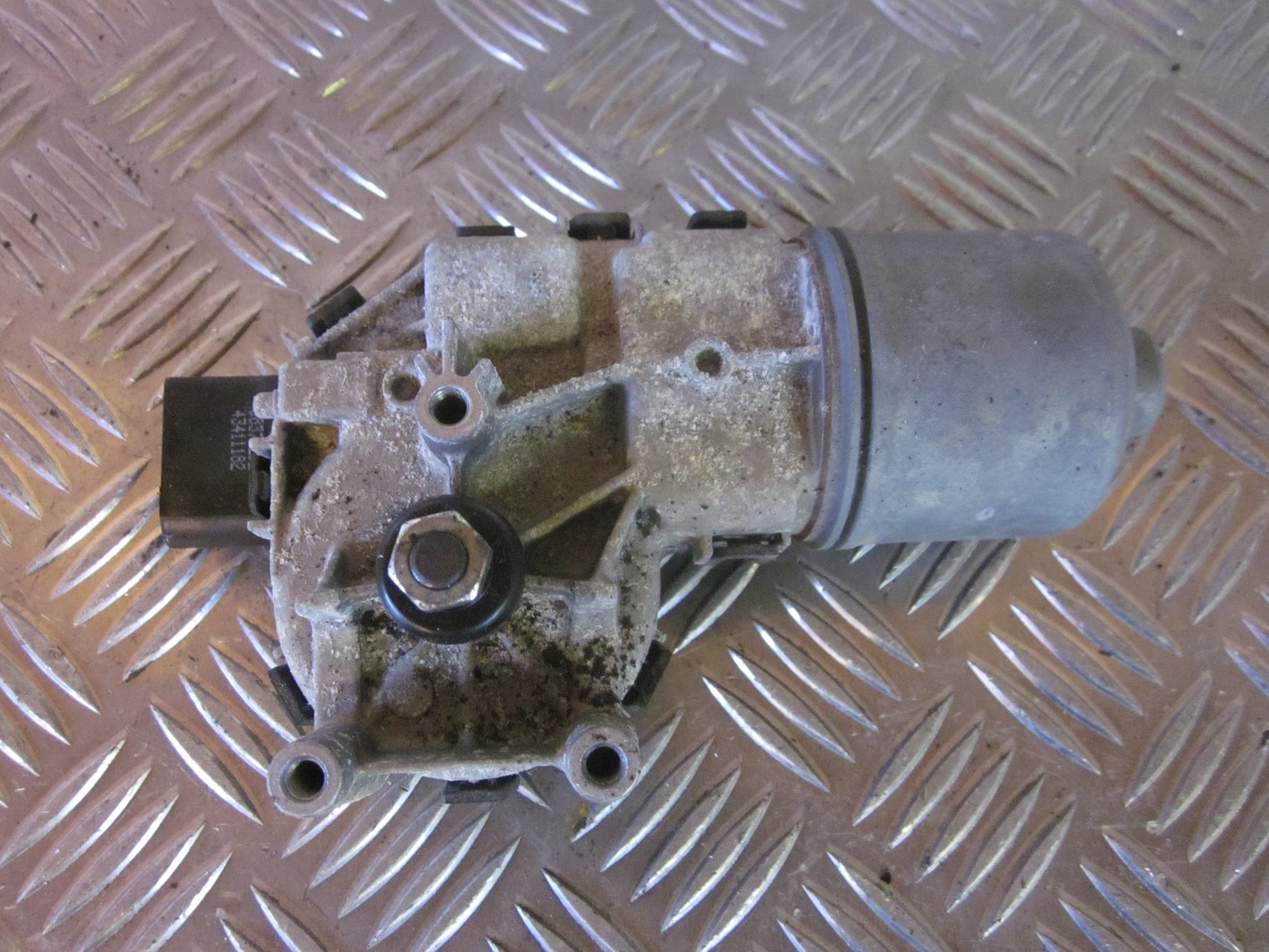 Ford Focus Viskermotor Med OEM Nr. Ophugger Fra Ford Ophugger