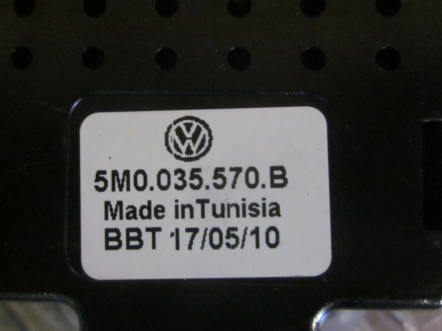 VW Golf 6 1K Antenneforstærker Med OEM Nr. 5M0035570B Fra VW Ophugger