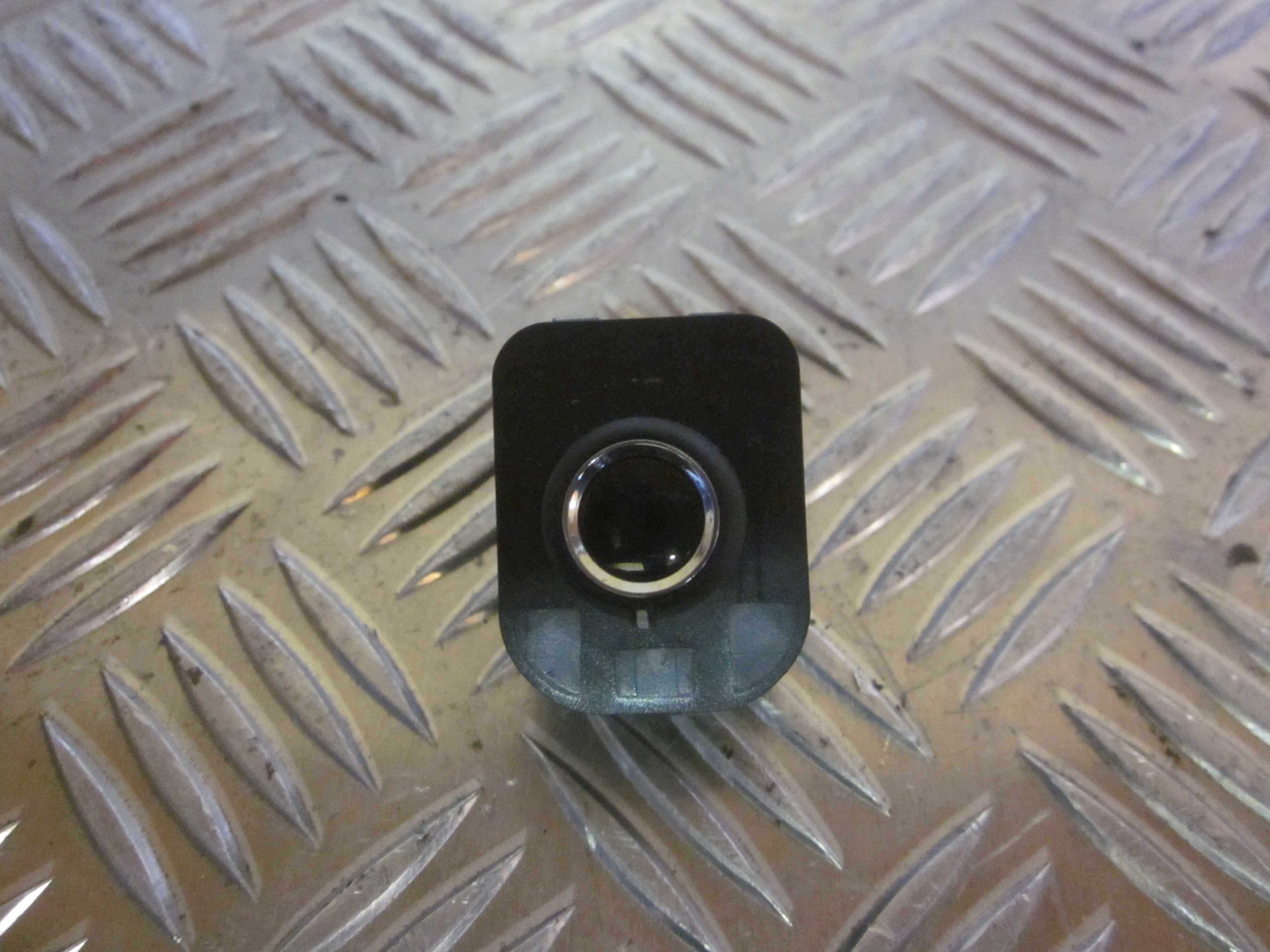 Audi A6 Kontakt Sidespejl Med OEM Nr. 8K0959565B Fra Audi Ophugger