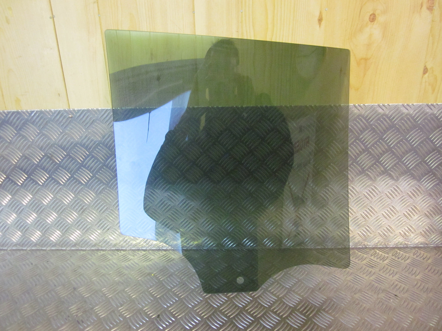 BMW X3 F25 Dørrude - Siderude Med OEM Nr. Ophugger Fra BMW Ophugger