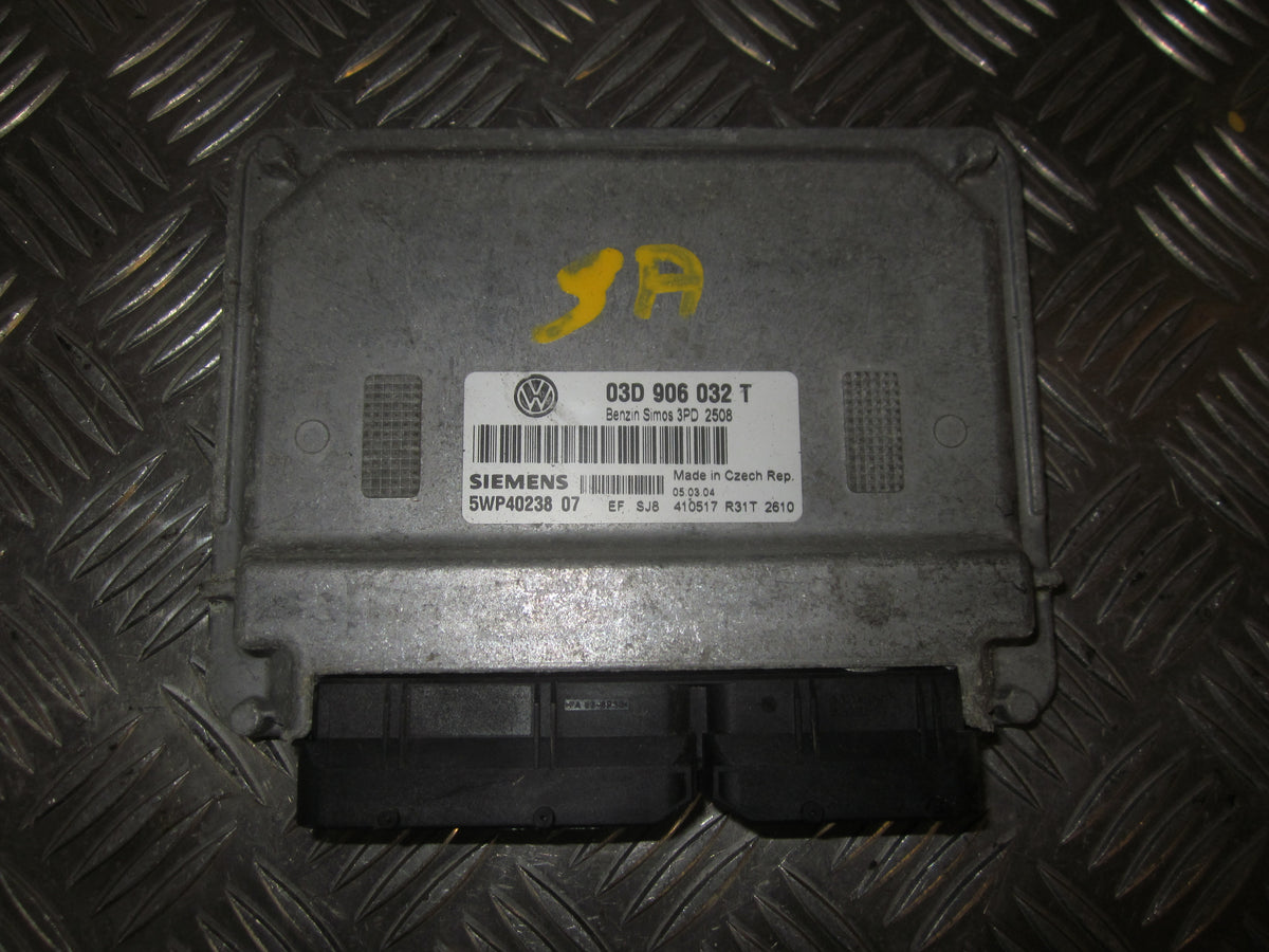 VW Polo 9N Motorstyring - Motorstyreboks - Injection Elboks Med OEM Nr. 03D906032T Fra VW Ophugger