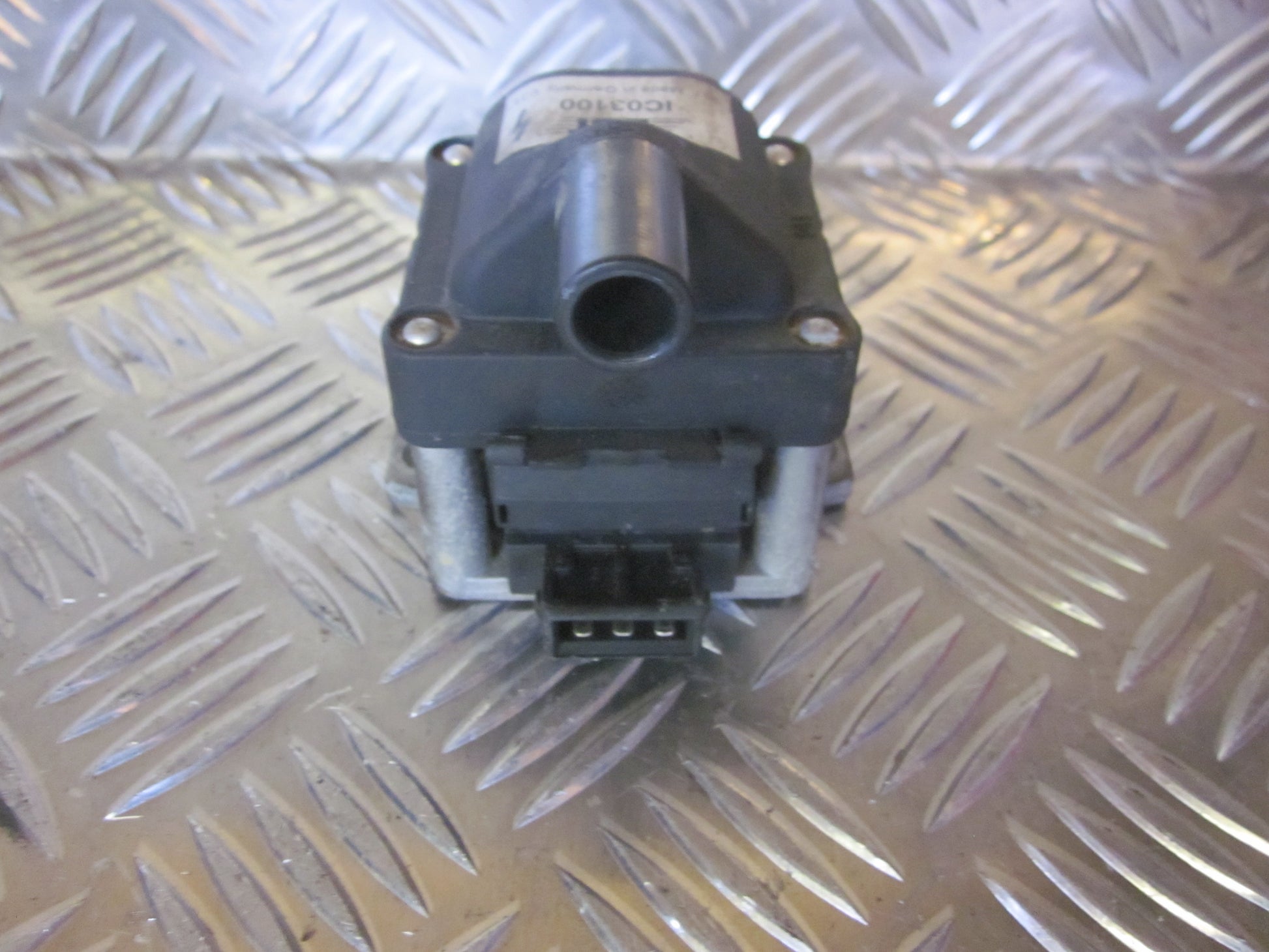 VW Polo 3 5D 6N Tændspole El Med OEM Nr. Ophugger Fra VW Ophugger