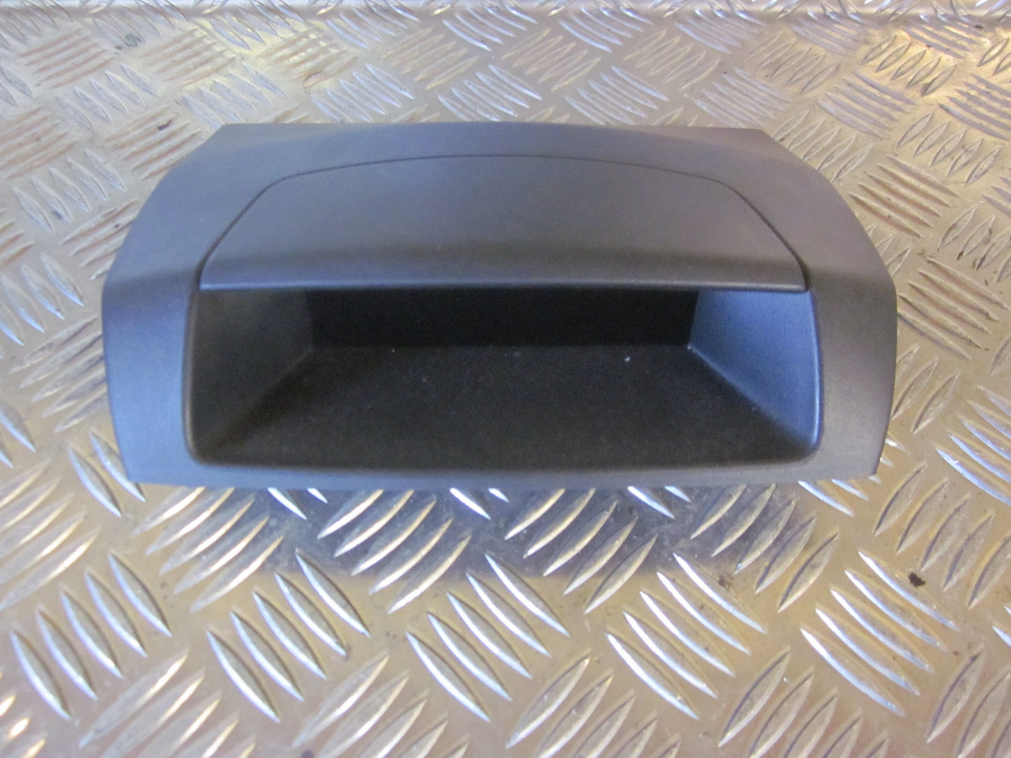 Peugeot Partner Ur Med OEM Nr. 6593F4 Fra Peugeot Ophugger