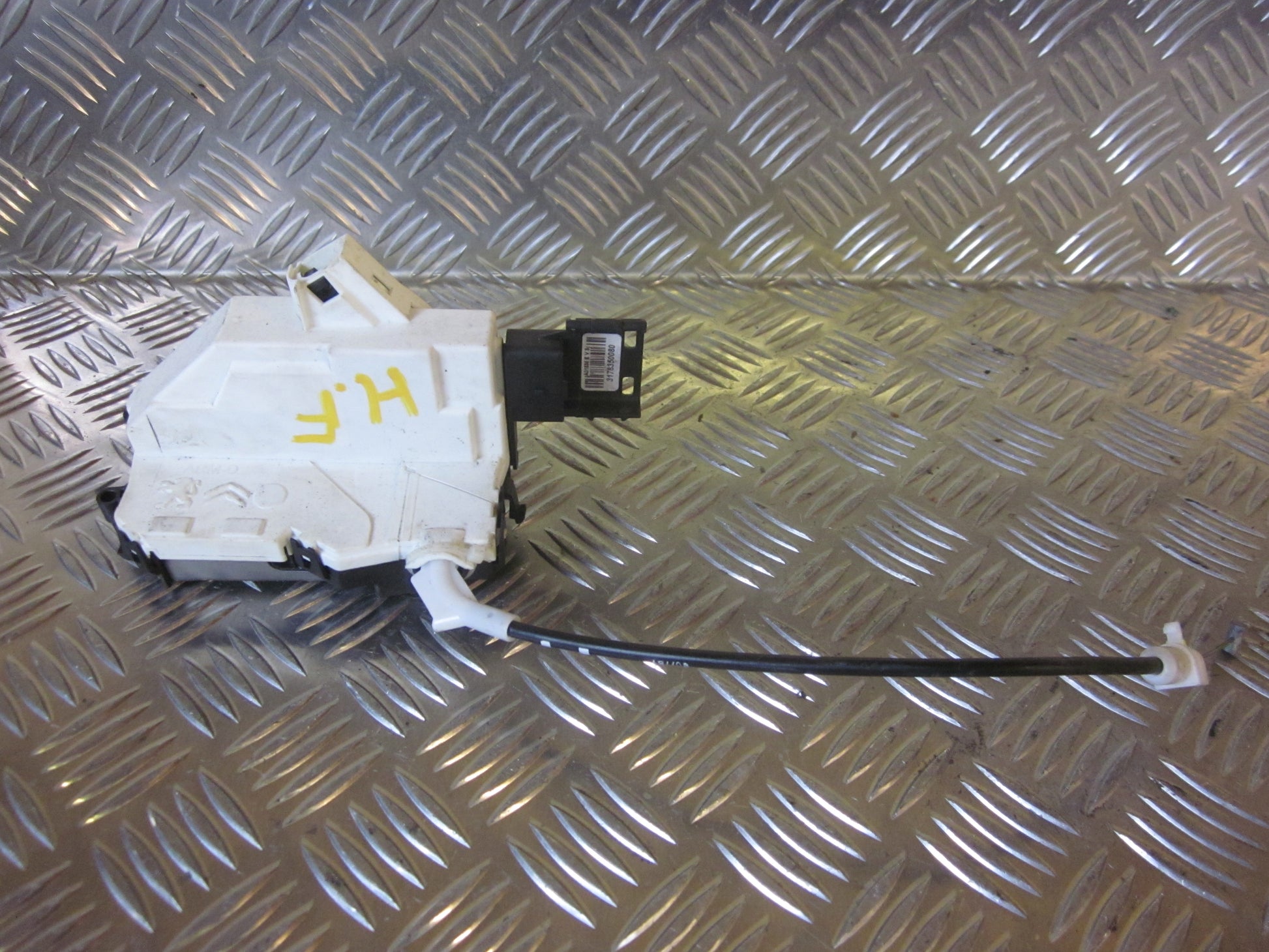 Peugeot Partner Dørlås Med OEM Nr. Ophugger Fra Peugeot Ophugger