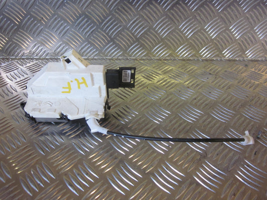 Peugeot Partner Dørlås Med OEM Nr. Ophugger Fra Peugeot Ophugger