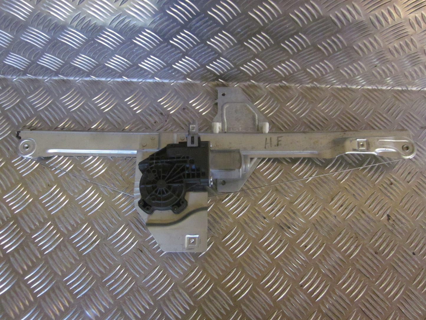 Peugeot Partner Rudemotor - Rudehejs Med OEM Nr. Ophugger Fra Peugeot Ophugger