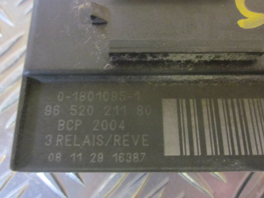 Peugeot Partner Relæ Køleblæser Med OEM Nr. Ophugger Fra Peugeot Ophugger