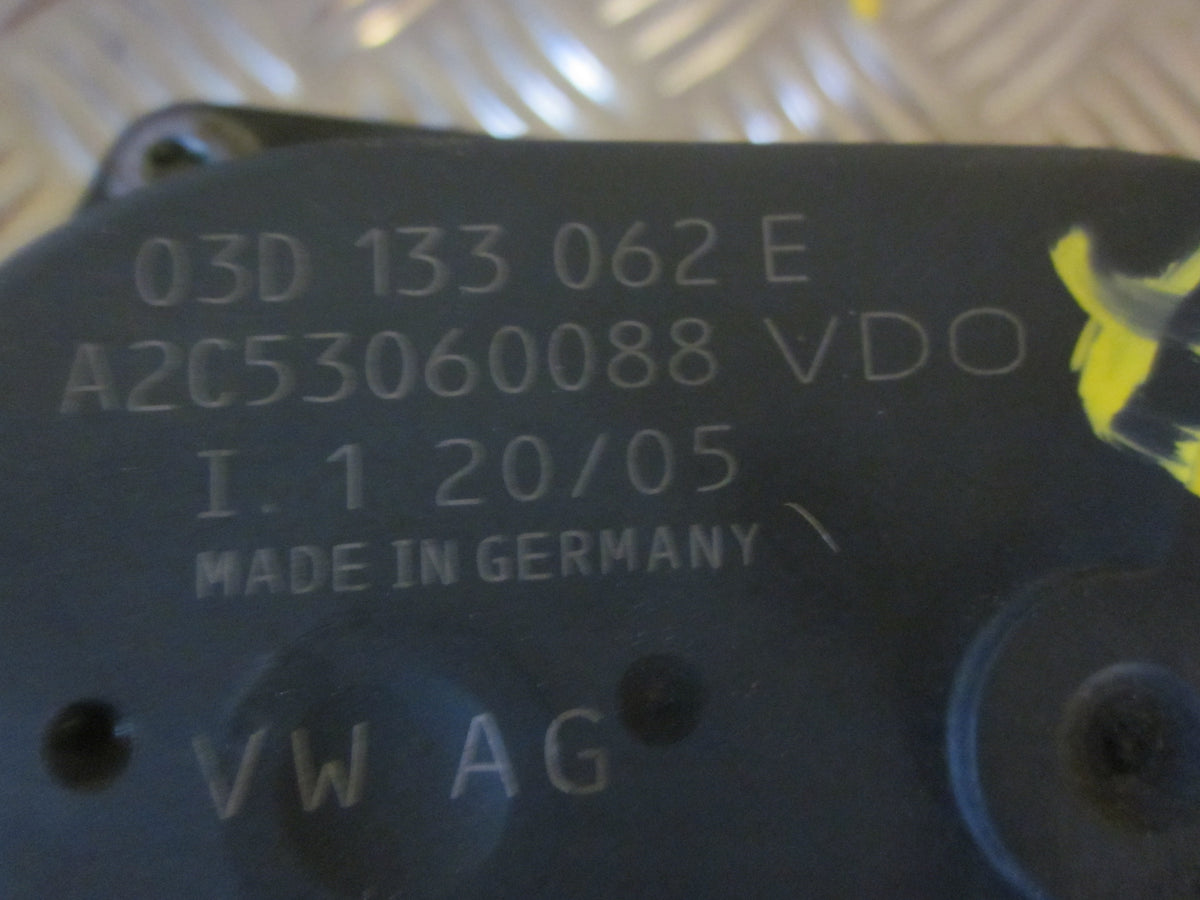 VW Fox 5Z Spjældhus Med OEM Nr. 03D133062E Fra VW Ophugger