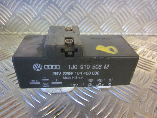 VW Fox 5Z Relæ Køleblæser Med OEM Nr. 1J0919506M Fra VW Ophugger