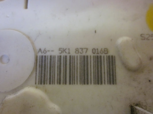 VW Golf 6 1K Dørlås Med OEM Nr. 5K1837016B Fra VW Ophugger