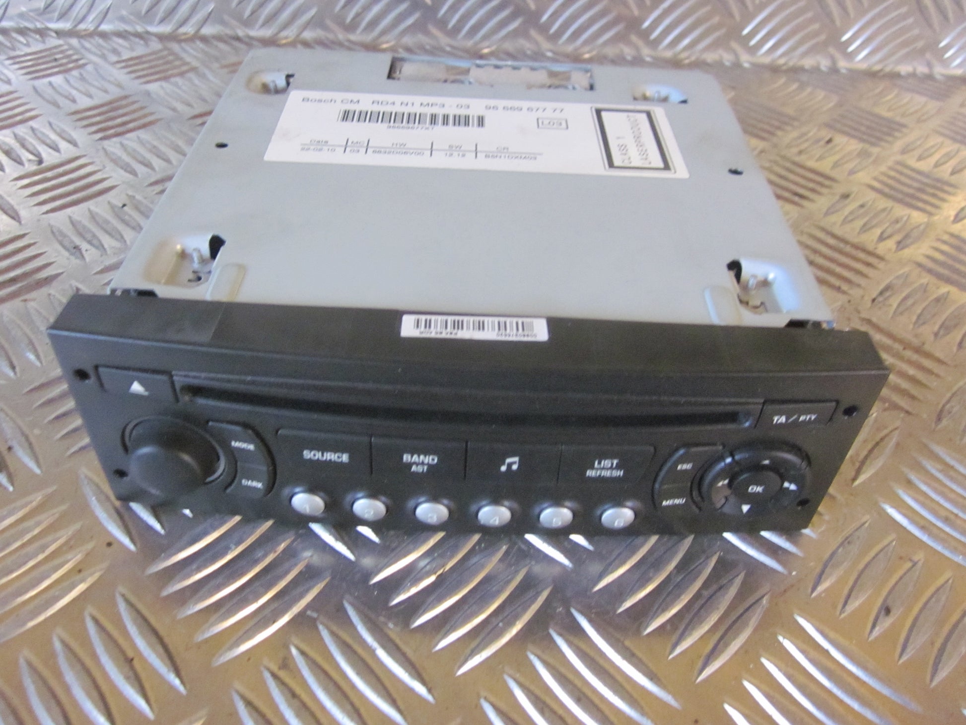 Citroen C4 Radio M/Cd Med OEM Nr. 9666967777 Fra Citroen Ophugger