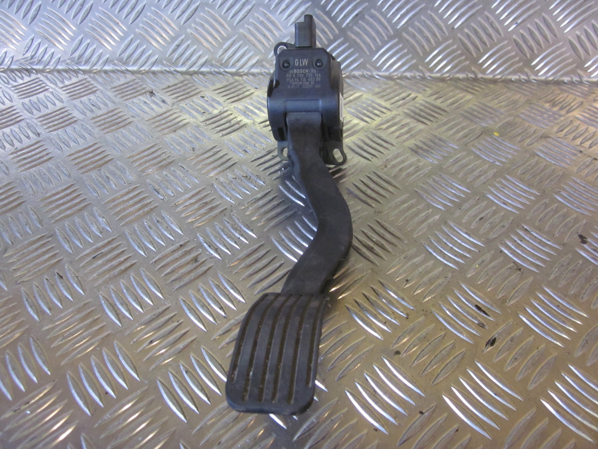 Citroen C4 Speederpedal Med OEM Nr. Ophugger Fra Citroen Ophugger