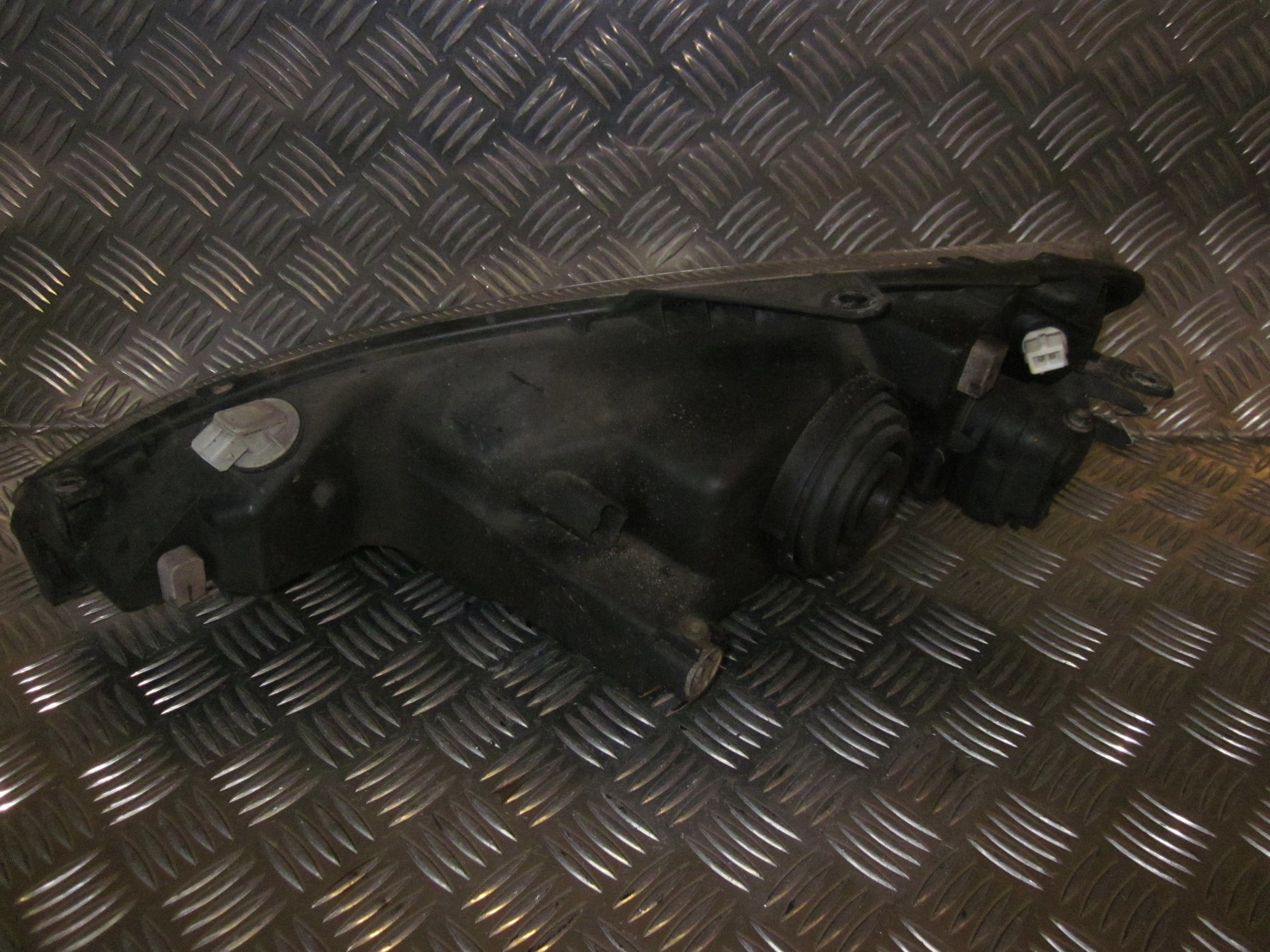 Peugeot 206 Forlygte Med OEM Nr. Ophugger Fra Peugeot Ophugger