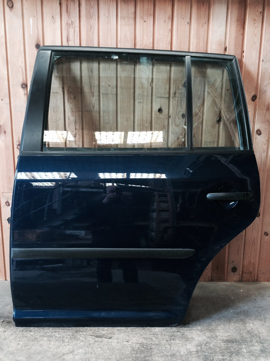 VW Touran 1T GP Bagdør V Med OEM Nr. 1T0833055S Fra VW Ophugger