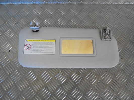 Peugeot 207 Solskærm Med OEM Nr. Ophugger Fra Peugeot Ophugger