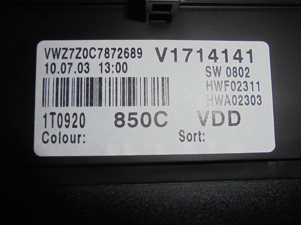 VW Touran 1T/Gp Speedometer - Instrument Med OEM Nr. 1T0920850C Fra VW Ophugger