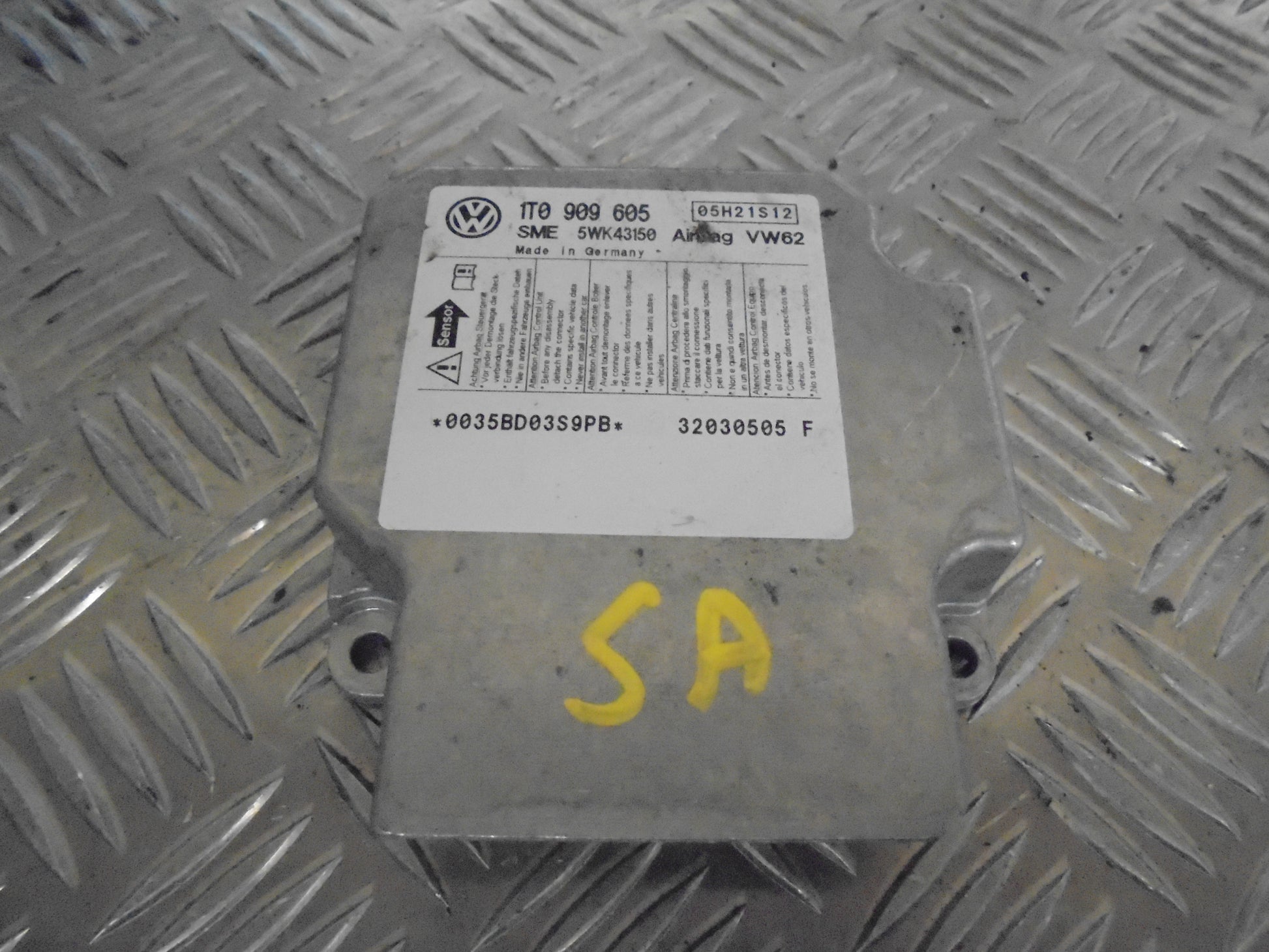 VW Touran 1T GP Airbag Elboks Med OEM Nr. Ophugger Fra VW Ophugger