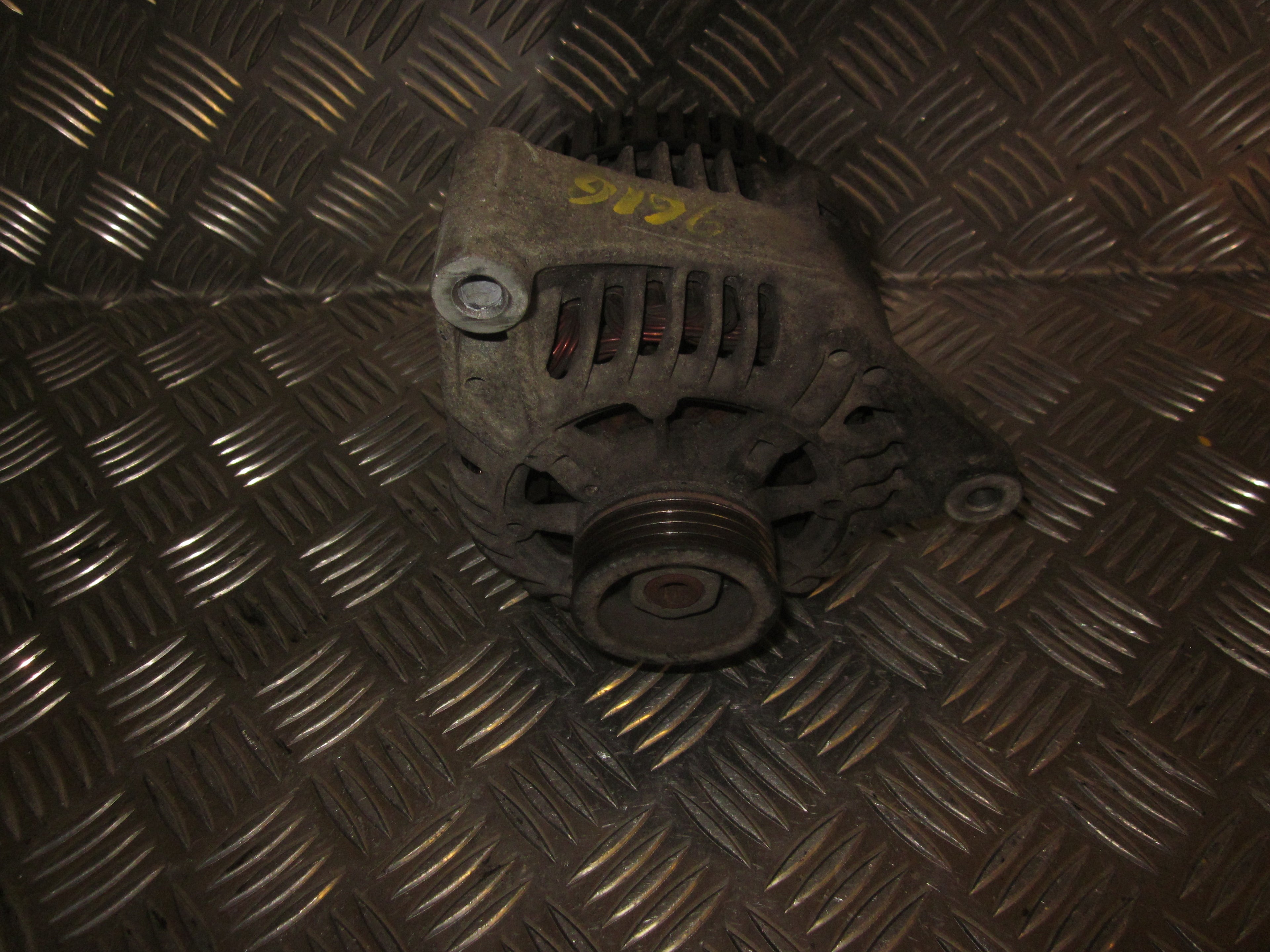 Citroen Berlingo Generator Med OEM Nr. 96050637 Fra Citroen Ophugger