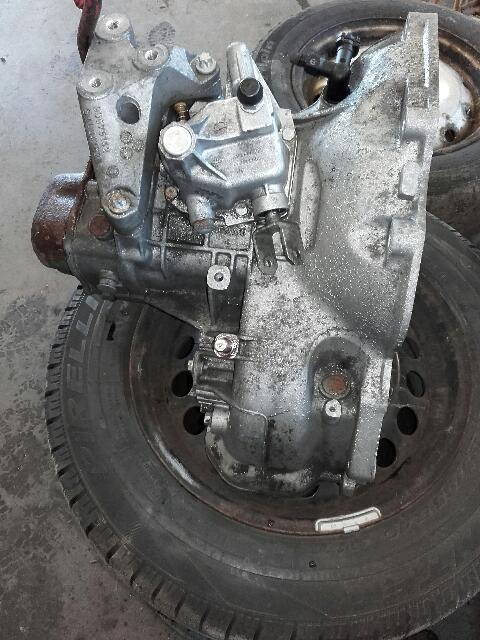 Opel Astra H Gearkasse 5 Trin Med OEM Nr. Ophugger Fra Opel Ophugger