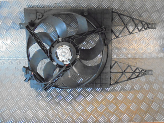 Skoda Fabia Kølerblæser El Med OEM Nr. 6Q0121207N Fra Skoda Ophugger
