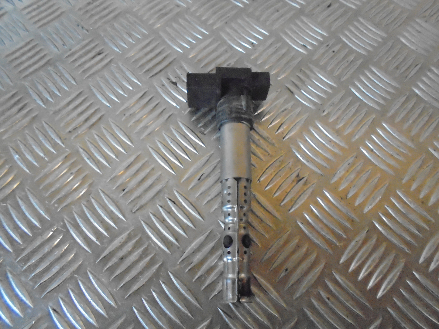 Skoda Fabia Tændspole El Med OEM Nr. 03D905115F Fra Skoda Ophugger