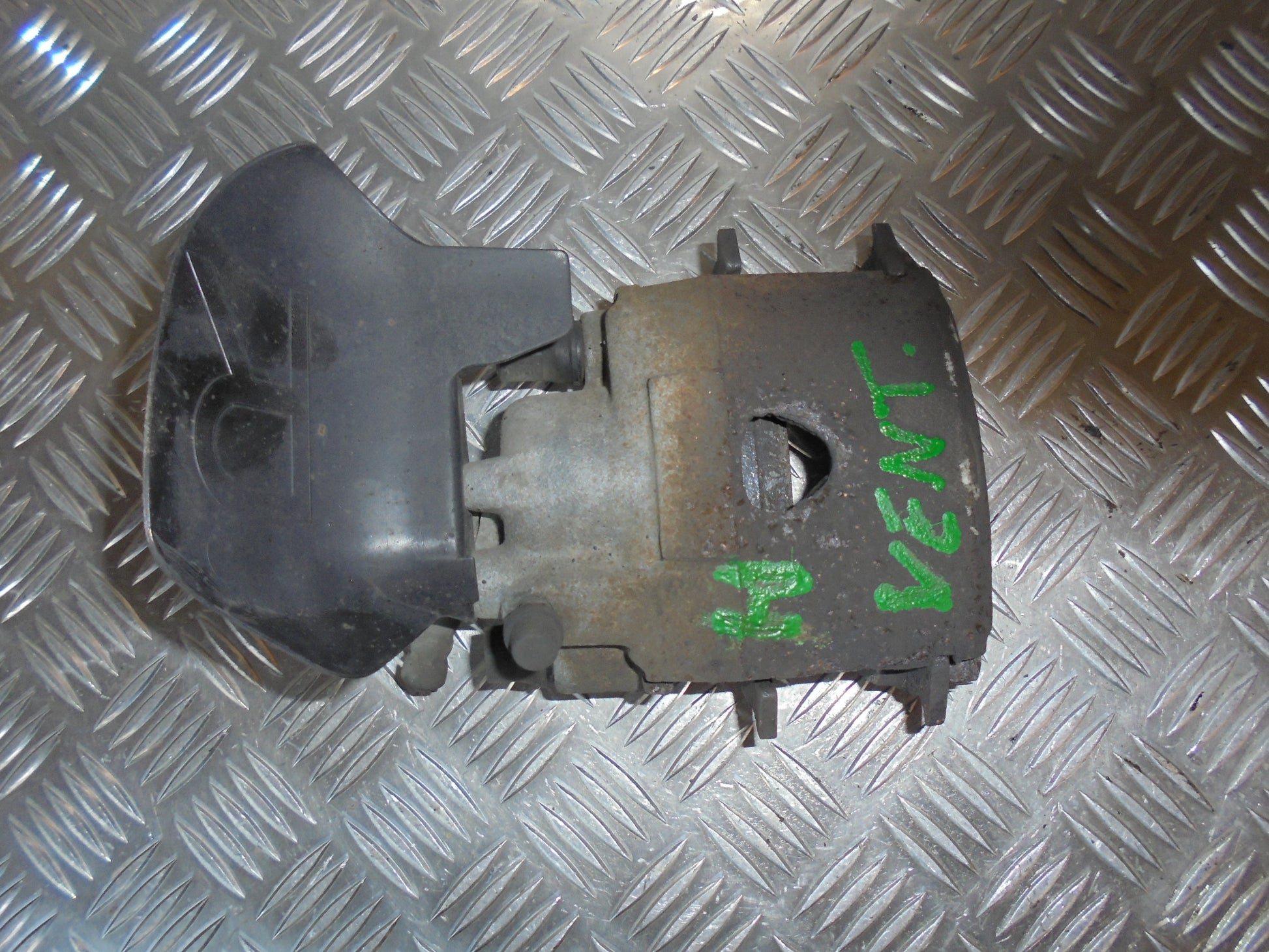 Skoda Fabia Bremsekaliber HF Med OEM Nr. 6N0615124B Fra Skoda Ophugger