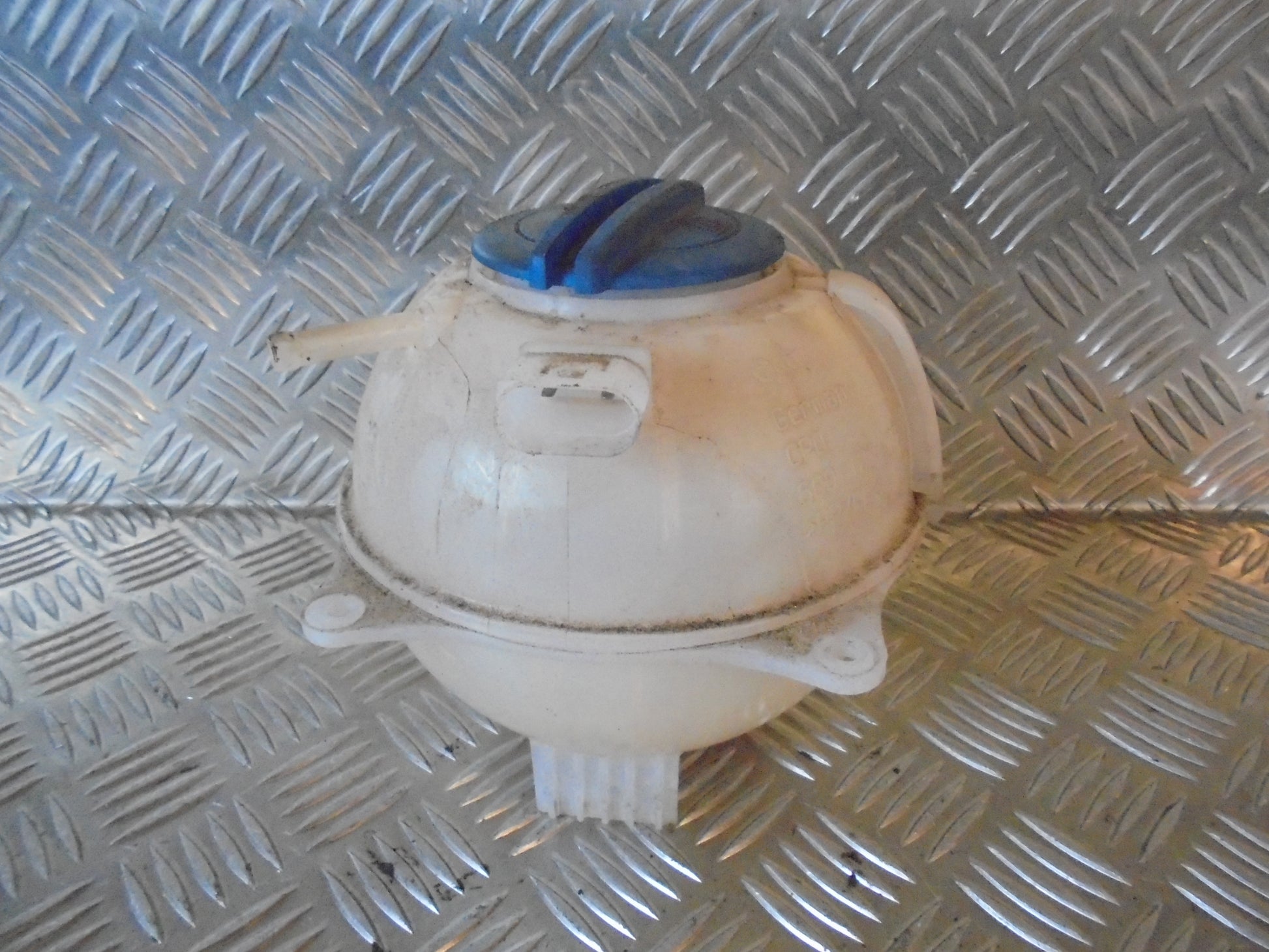 Skoda Fabia Ekspansionsbehold Med OEM Nr. 6Q0121407D Fra Skoda Ophugger