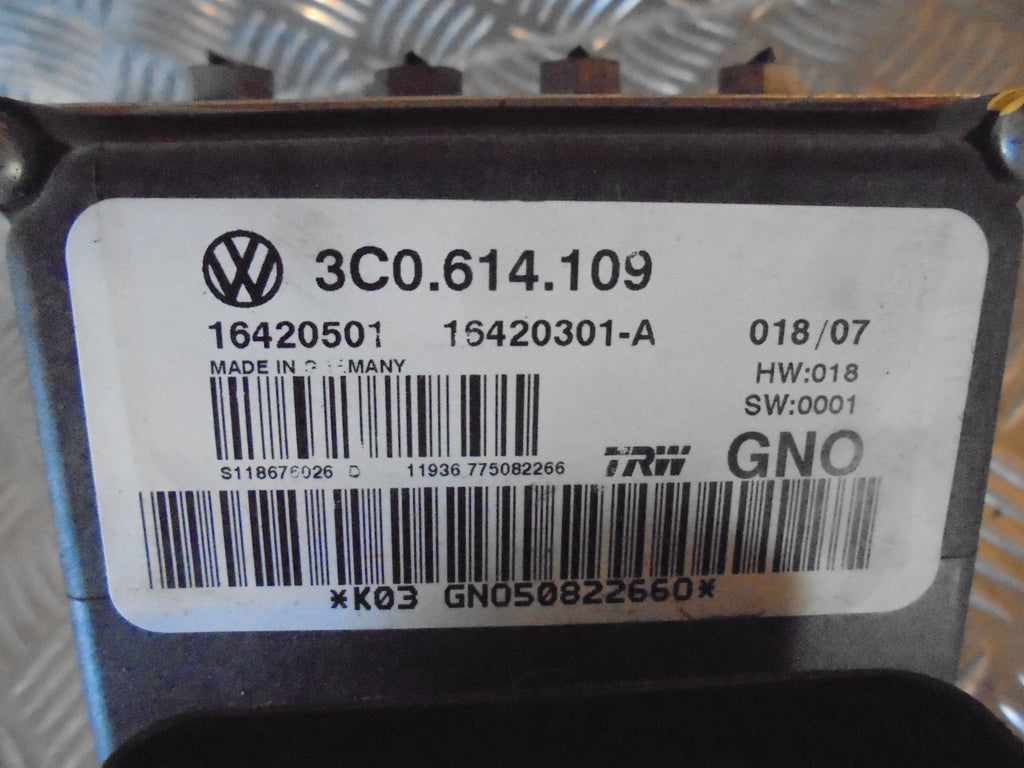 VW Passat 3C ABS Pumpe Med OEM Nr. 3C0614109 Fra VW Ophugger